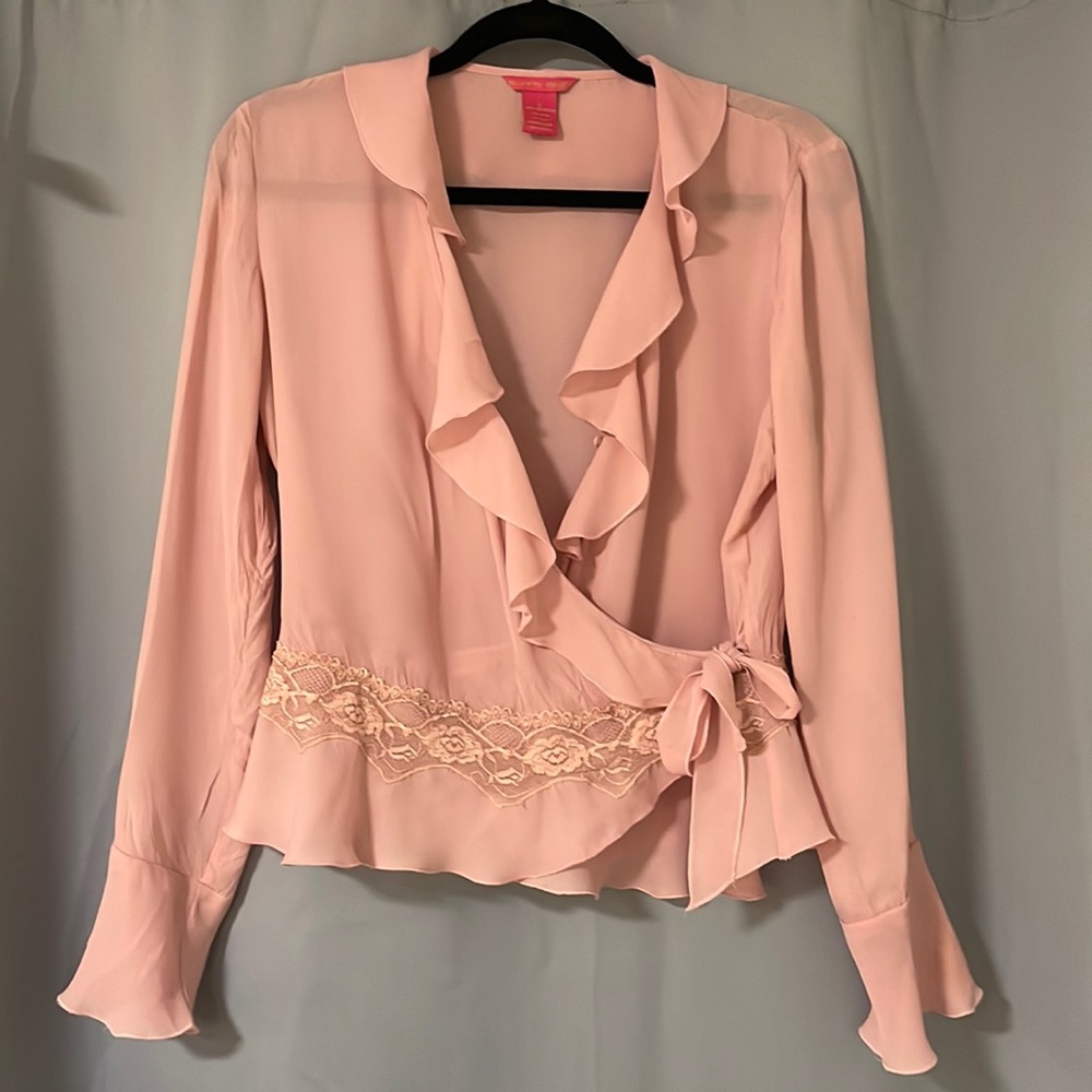 Beautiful light pink polyester and lace trim wrap top